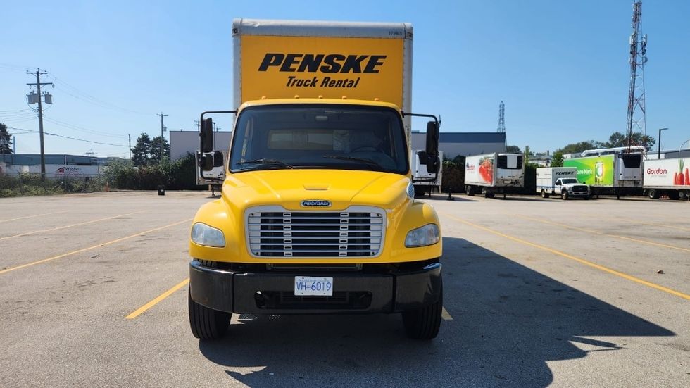 Medium Duty Box Truck-Light and Medium Duty Trucks-Freightliner-2018-M2-Delta-BC-219,846\n\t\tkm-$ 64,250 - Image 2