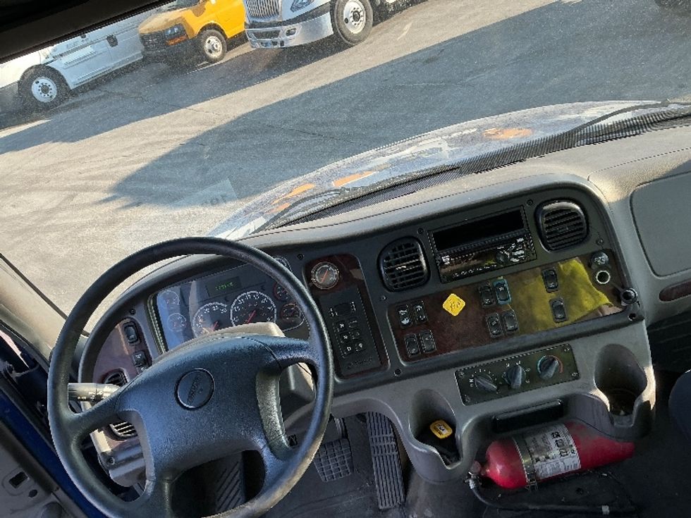 Medium Duty Box Truck-Light and Medium Duty Trucks-Freightliner-2018-M2-East Chicago-IN-171,349\n\t\tmiles-$ 48,750 - Image 16