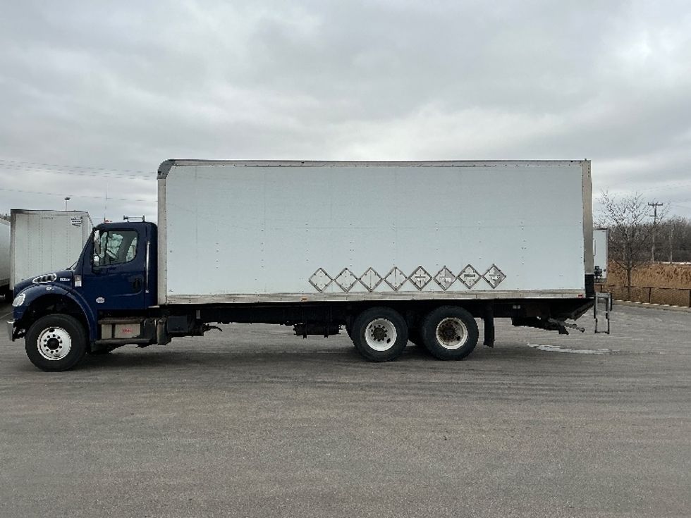 Medium Duty Box Truck-Light and Medium Duty Trucks-Freightliner-2018-M2-East Chicago-IN-171,349\n\t\tmiles-$ 48,750 - Image 4