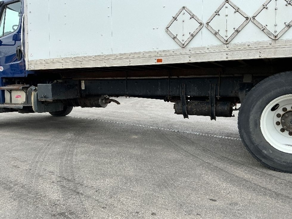 Medium Duty Box Truck-Light and Medium Duty Trucks-Freightliner-2018-M2-East Chicago-IN-171,349\n\t\tmiles-$ 48,750 - Image 5