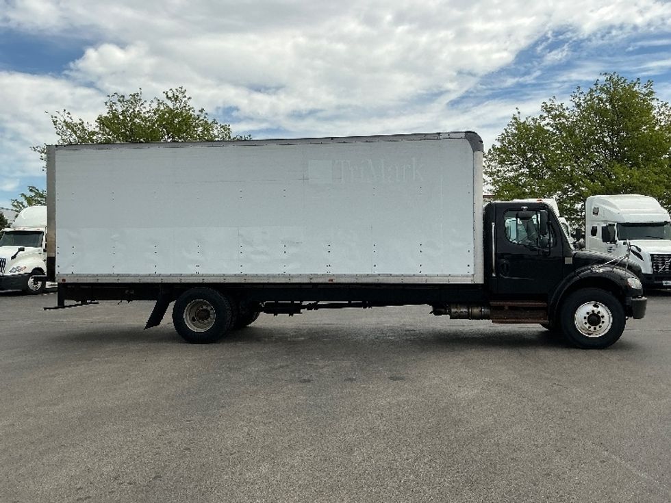 Medium Duty Box Truck-Light and Medium Duty Trucks-Freightliner-2018-M2-East Chicago-IN-189,124\n\t\tmiles-$ 41,750 - Image 15