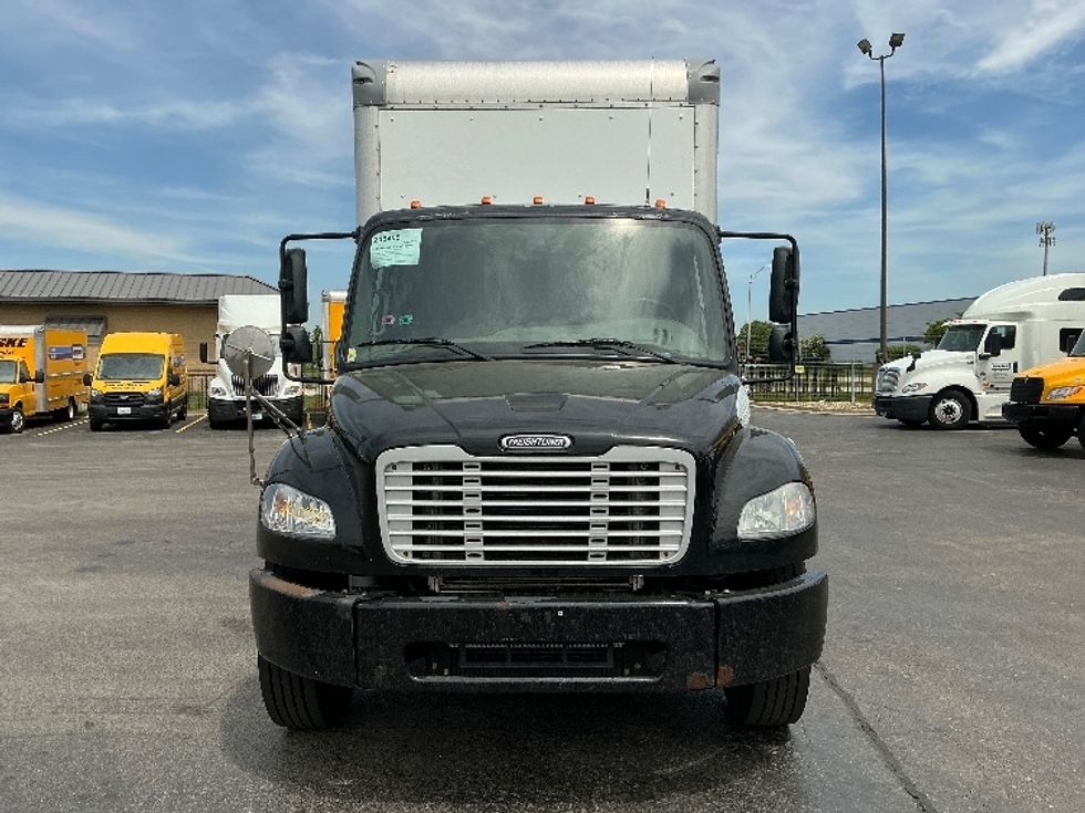 Medium Duty Box Truck-Light and Medium Duty Trucks-Freightliner-2018-M2-East Chicago-IN-189,124\n\t\tmiles-$ 41,750 - Image 2