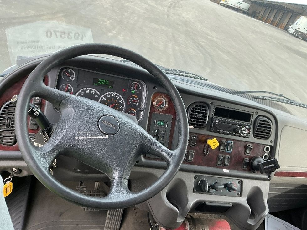 Medium Duty Box Truck-Light and Medium Duty Trucks-Freightliner-2018-M2-East Chicago-IN-190,000\n\t\tmiles-$ 46,750 - Image 17