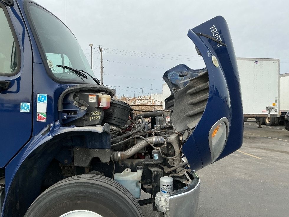 Medium Duty Box Truck-Light and Medium Duty Trucks-Freightliner-2018-M2-East Chicago-IN-190,000\n\t\tmiles-$ 46,750 - Image 23