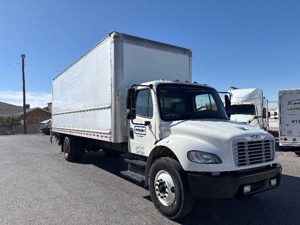 Medium Duty Box Truck-Light and Medium Duty Trucks-Freightliner-2018-M2-El Paso-TX-246,522\n\t\tmiles-$ 37,000 - Image 1