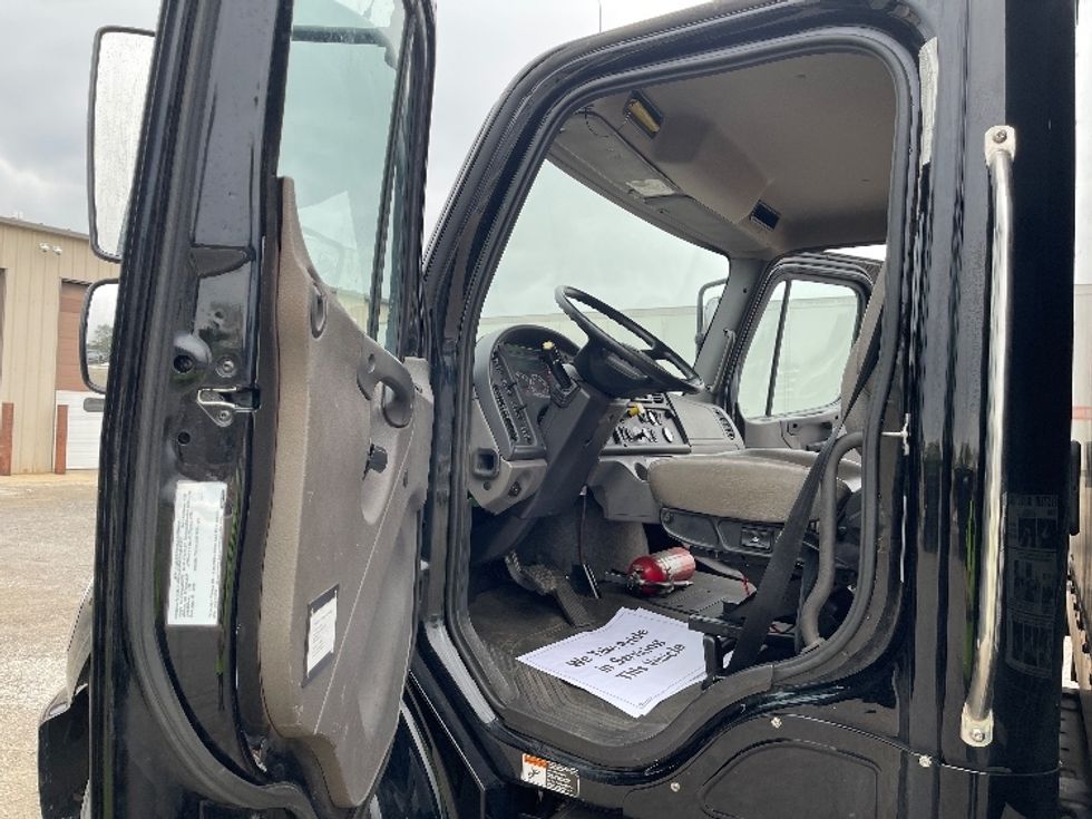 Medium Duty Box Truck-Light and Medium Duty Trucks-Freightliner-2018-M2-Elkhart-IN-78,474\n\t\tmiles-$ 50,250 - Image 15