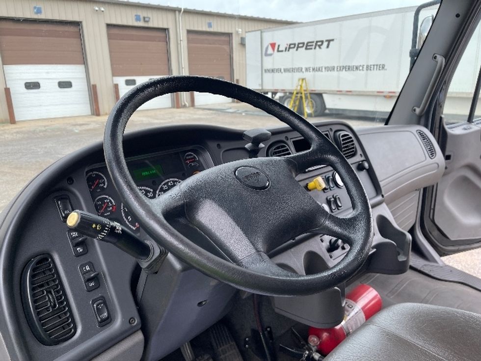 Medium Duty Box Truck-Light and Medium Duty Trucks-Freightliner-2018-M2-Elkhart-IN-78,474\n\t\tmiles-$ 50,250 - Image 16