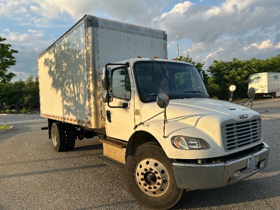 Medium Duty Box Truck-Light and Medium Duty Trucks-Freightliner-2018-M2-Fitchburg-MA-316,503\n\t\tmiles-$ 21,500 - Image 1