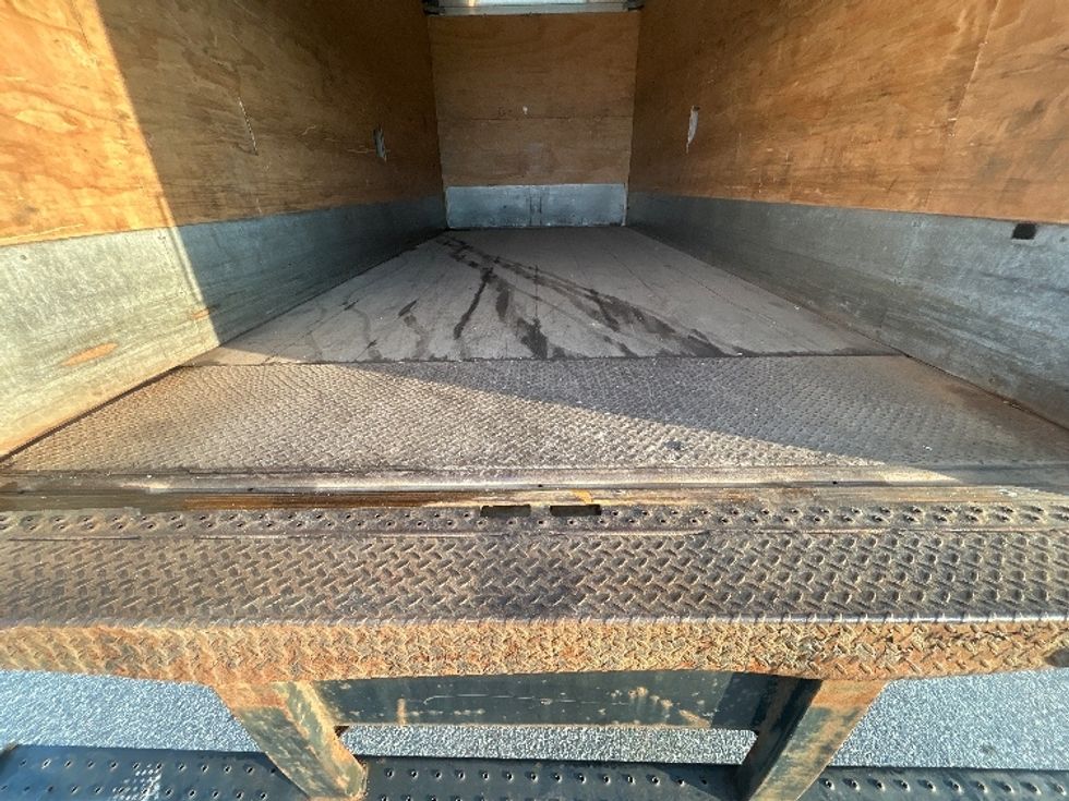 Medium Duty Box Truck-Light and Medium Duty Trucks-Freightliner-2018-M2-Fitchburg-MA-316,503\n\t\tmiles-$ 21,500 - Image 10