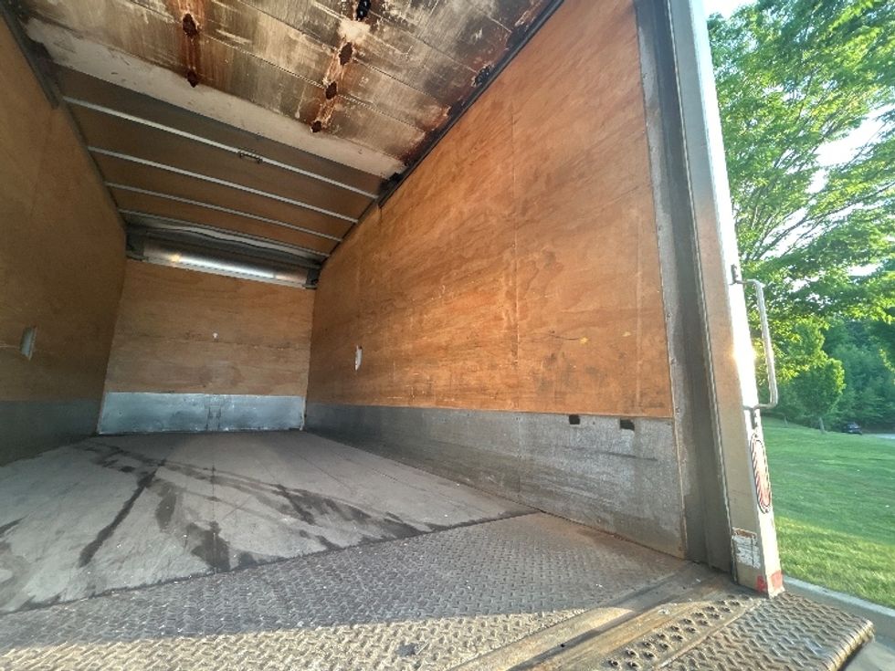 Medium Duty Box Truck-Light and Medium Duty Trucks-Freightliner-2018-M2-Fitchburg-MA-316,503\n\t\tmiles-$ 21,500 - Image 12