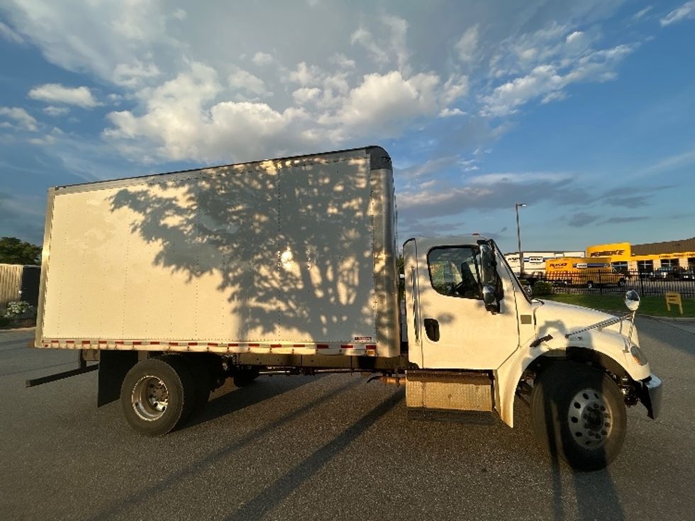 Medium Duty Box Truck-Light and Medium Duty Trucks-Freightliner-2018-M2-Fitchburg-MA-316,503\n\t\tmiles-$ 21,500 - Image 15