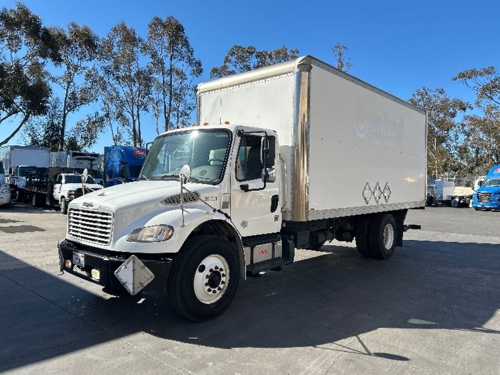 Medium Duty Box Truck-Light and Medium Duty Trucks-Freightliner-2018-M2-Fontana-CA-137,212\n\t\tmiles-$ 34,750 - Image 3