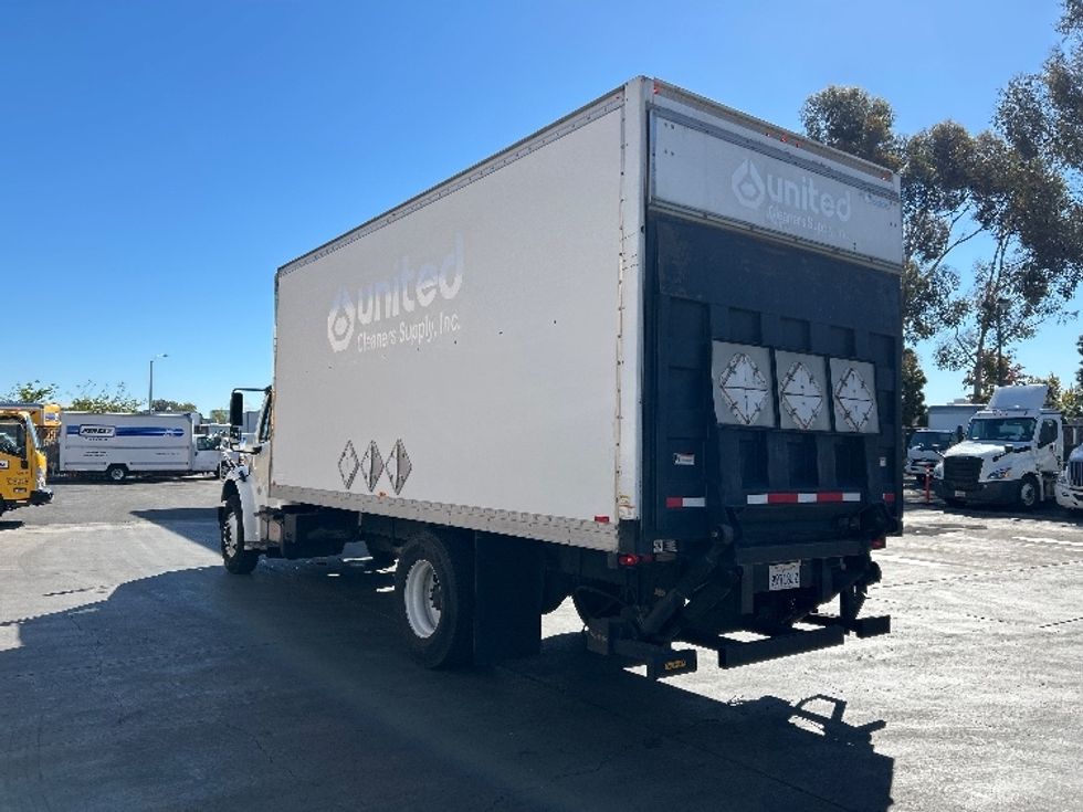 Medium Duty Box Truck-Light and Medium Duty Trucks-Freightliner-2018-M2-Fontana-CA-137,212\n\t\tmiles-$ 34,750 - Image 6