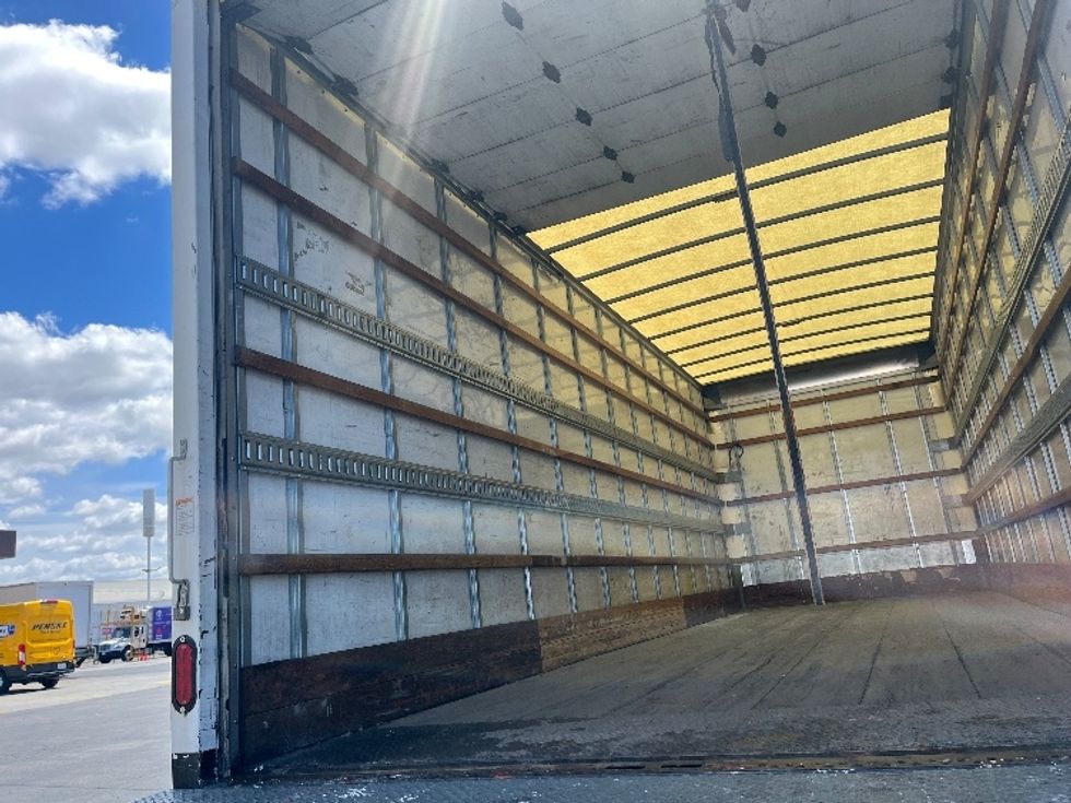 Medium Duty Box Truck-Light and Medium Duty Trucks-Freightliner-2018-M2-Fontana-CA-189,595\n\t\tmiles-$ 46,000 - Image 10