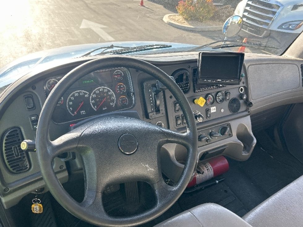 Medium Duty Box Truck-Light and Medium Duty Trucks-Freightliner-2018-M2-Fontana-CA-263,942\n\t\tmiles-$ 36,000 - Image 18