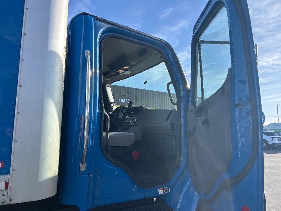 Medium Duty Box Truck-Light and Medium Duty Trucks-Freightliner-2018-M2-Fontana-CA-263,942\n\t\tmiles-$ 36,000 - Image 20