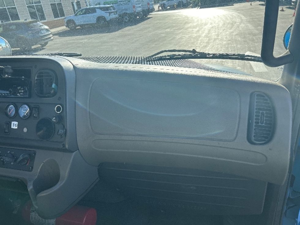 Medium Duty Box Truck-Light and Medium Duty Trucks-Freightliner-2018-M2-Fontana-CA-263,942\n\t\tmiles-$ 36,000 - Image 21