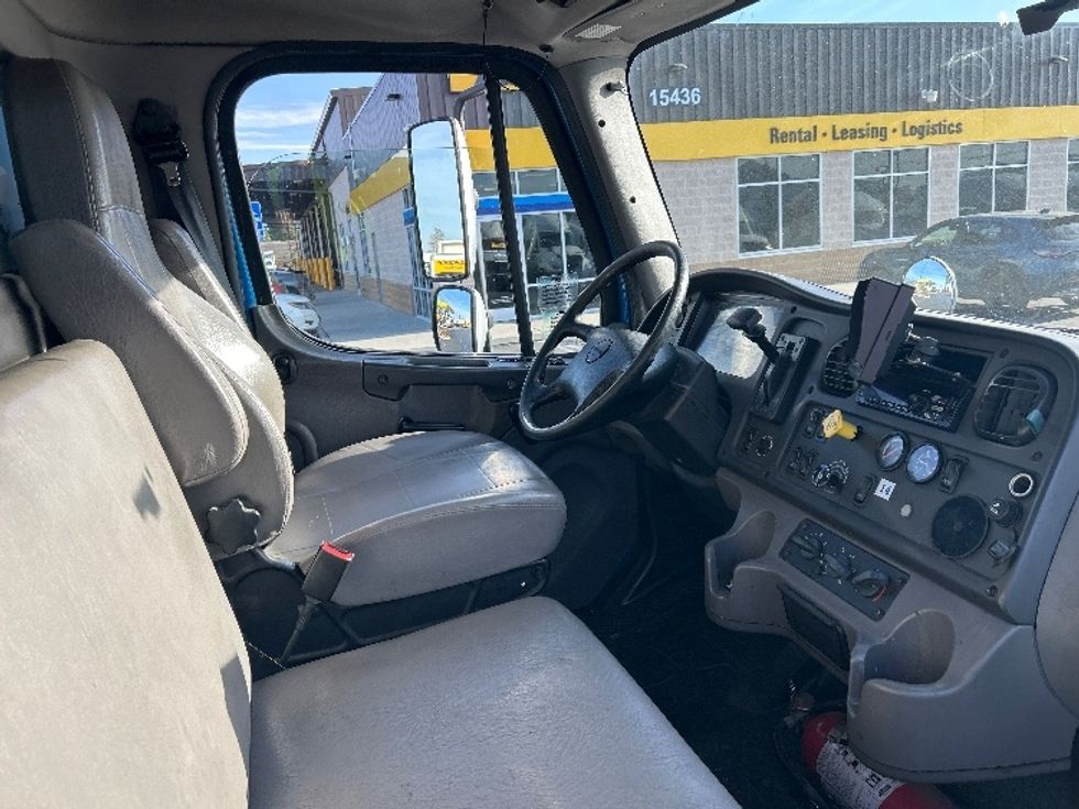 Medium Duty Box Truck-Light and Medium Duty Trucks-Freightliner-2018-M2-Fontana-CA-263,942\n\t\tmiles-$ 36,000 - Image 22