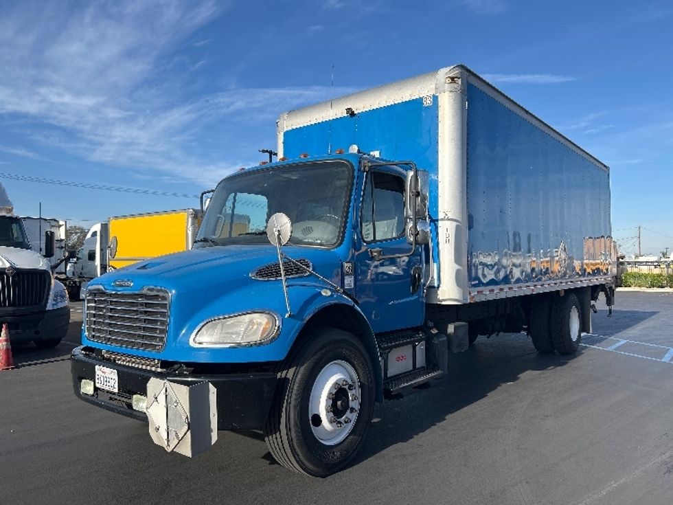 Medium Duty Box Truck-Light and Medium Duty Trucks-Freightliner-2018-M2-Fontana-CA-263,942\n\t\tmiles-$ 36,000 - Image 3