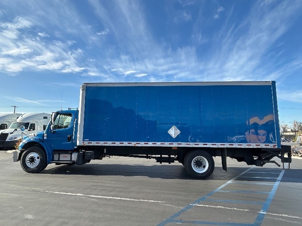 Medium Duty Box Truck-Light and Medium Duty Trucks-Freightliner-2018-M2-Fontana-CA-263,942\n\t\tmiles-$ 36,000 - Image 4