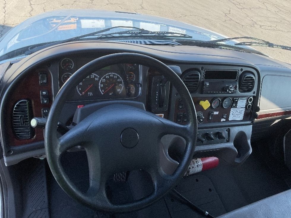 Medium Duty Box Truck-Light and Medium Duty Trucks-Freightliner-2018-M2-Fort Wayne-IN-202,282\n\t\tmiles-$ 42,500 - Image 17