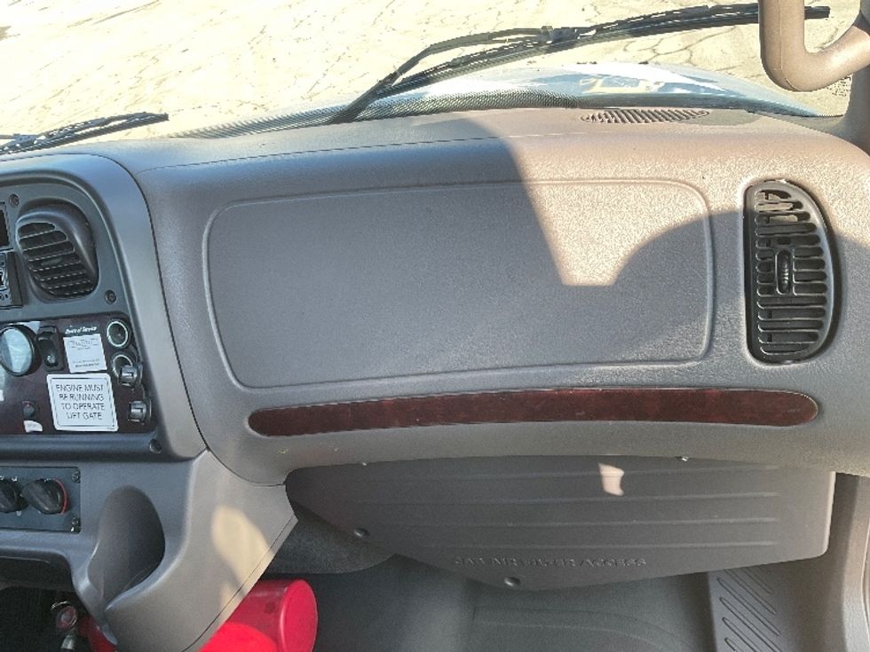 Medium Duty Box Truck-Light and Medium Duty Trucks-Freightliner-2018-M2-Fort Wayne-IN-202,282\n\t\tmiles-$ 42,500 - Image 20