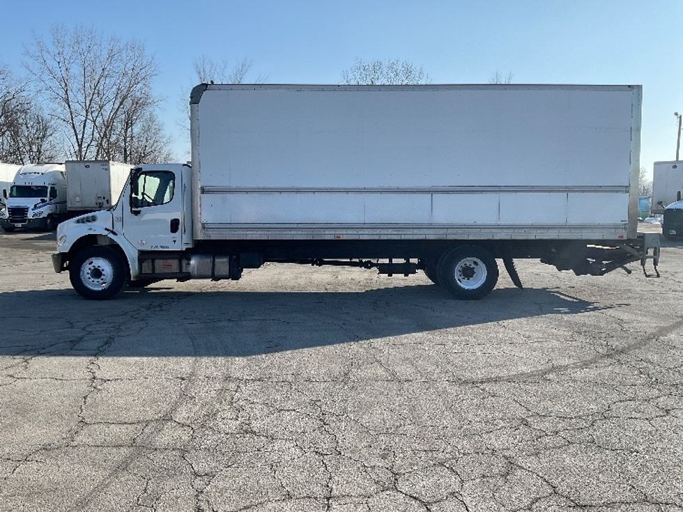 Medium Duty Box Truck-Light and Medium Duty Trucks-Freightliner-2018-M2-Fort Wayne-IN-202,282\n\t\tmiles-$ 42,500 - Image 4