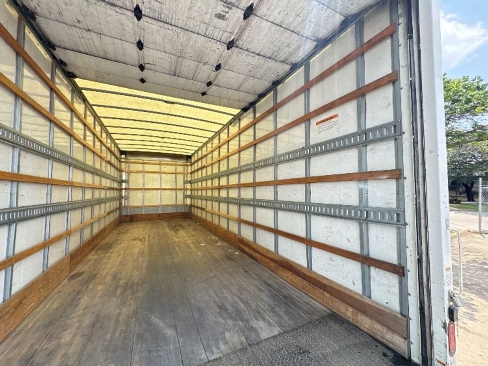 Medium Duty Box Truck-Light and Medium Duty Trucks-Freightliner-2018-M2-Garland-TX-282,669\n\t\tmiles-$ 31,500 - Image 12