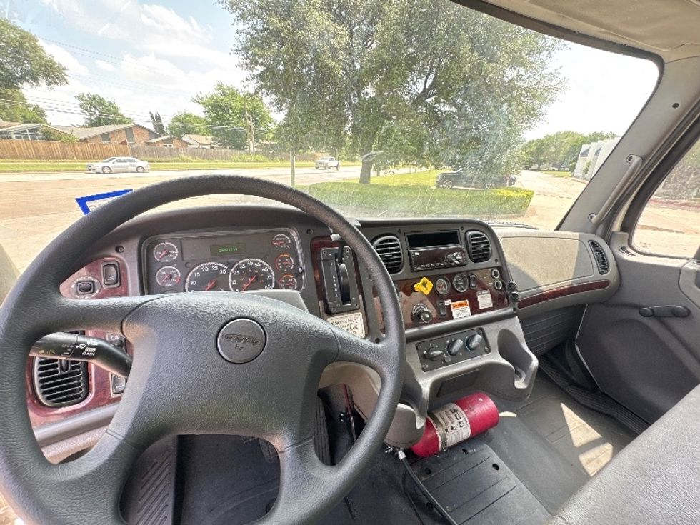 Medium Duty Box Truck-Light and Medium Duty Trucks-Freightliner-2018-M2-Garland-TX-282,669\n\t\tmiles-$ 31,500 - Image 18