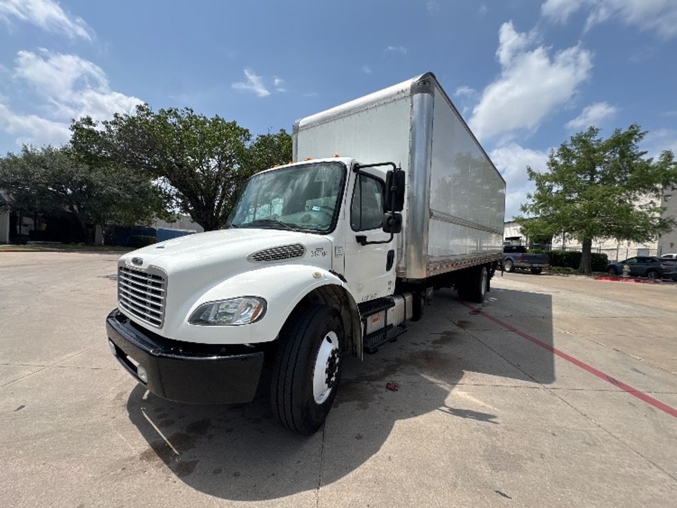 Medium Duty Box Truck-Light and Medium Duty Trucks-Freightliner-2018-M2-Garland-TX-282,669\n\t\tmiles-$ 31,500 - Image 3
