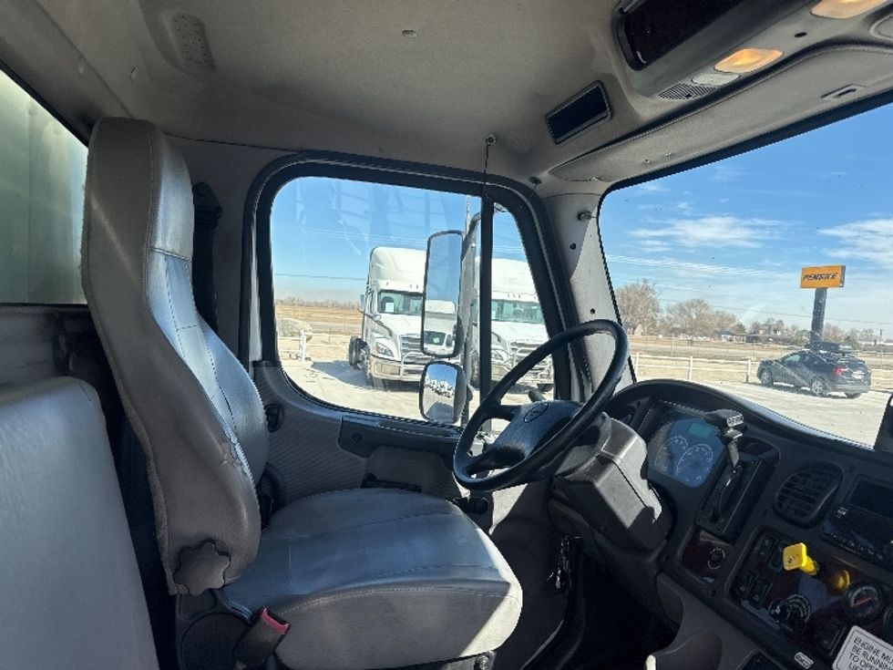 Medium Duty Box Truck-Light and Medium Duty Trucks-Freightliner-2018-M2-Greeley-CO-178,502\n\t\tmiles-$ 39,750 - Image 21