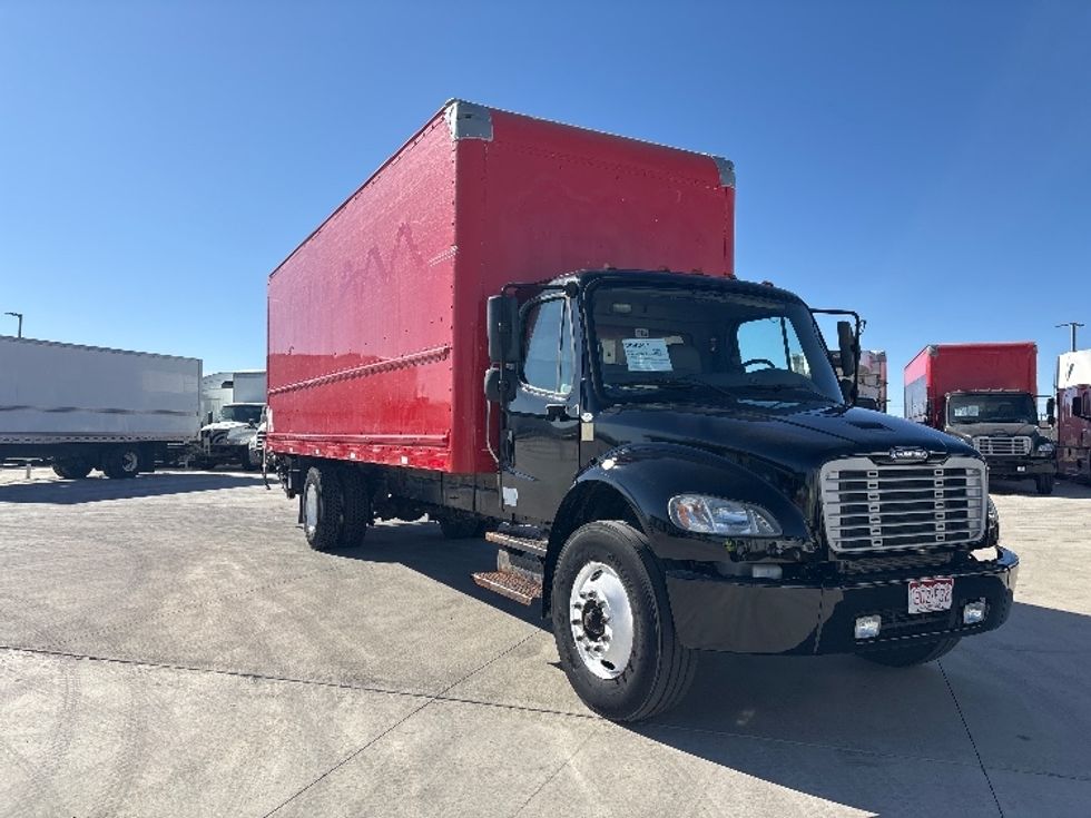 Medium Duty Box Truck-Light and Medium Duty Trucks-Freightliner-2018-M2-Greeley-CO-215,441\n\t\tmiles-$ 40,500 - Image 1