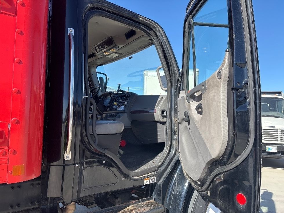 Medium Duty Box Truck-Light and Medium Duty Trucks-Freightliner-2018-M2-Greeley-CO-215,441\n\t\tmiles-$ 40,500 - Image 20