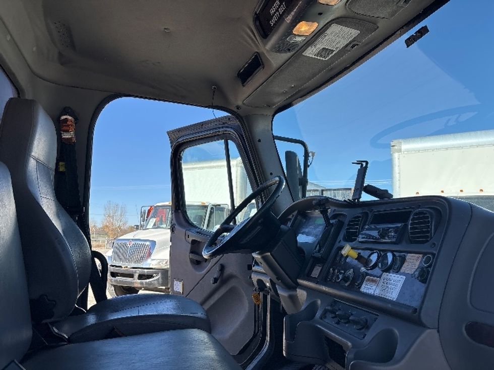 Medium Duty Box Truck-Light and Medium Duty Trucks-Freightliner-2018-M2-Greeley-CO-215,441\n\t\tmiles-$ 40,500 - Image 22