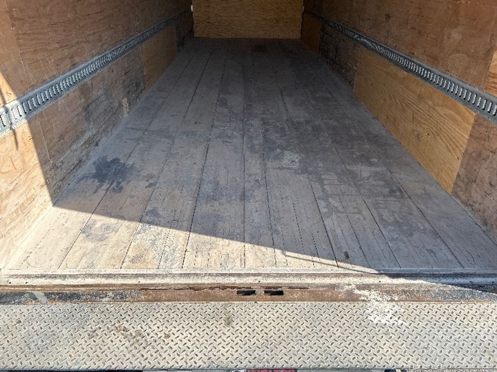 Medium Duty Box Truck-Light and Medium Duty Trucks-Freightliner-2018-M2-Greensboro-NC-78,467\n\t\tmiles-$ 60,250 - Image 10