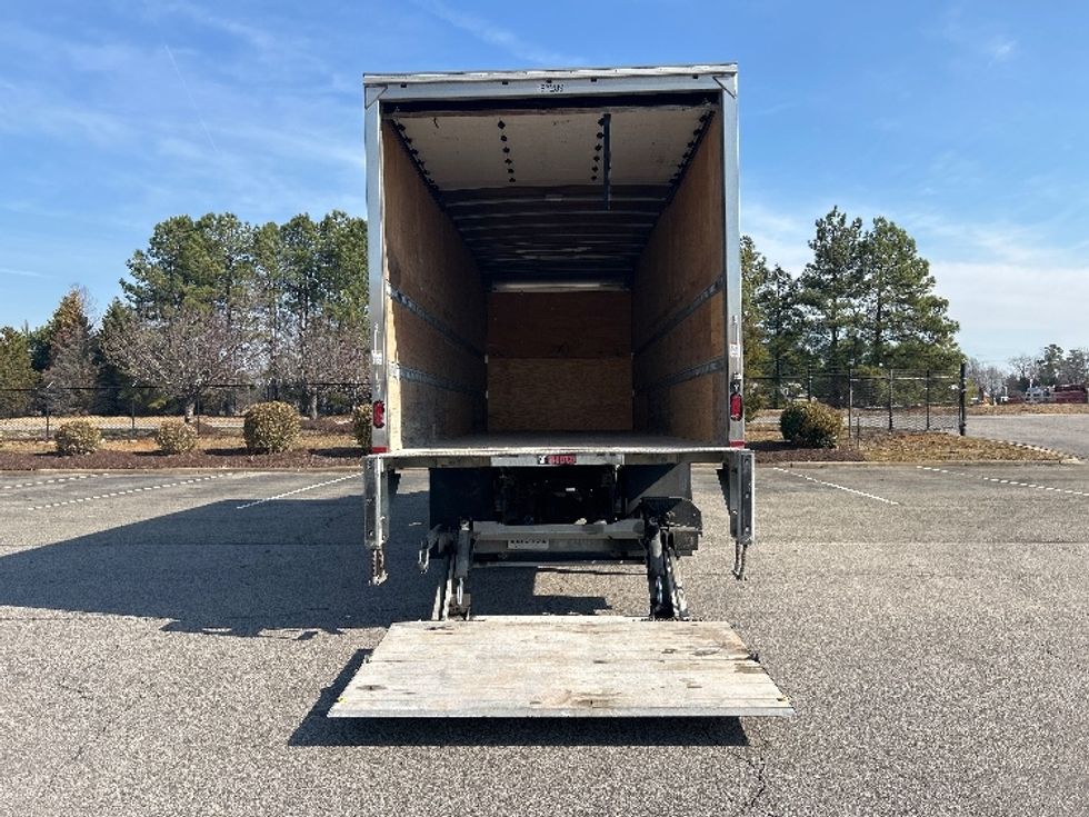 Medium Duty Box Truck-Light and Medium Duty Trucks-Freightliner-2018-M2-Greensboro-NC-78,467\n\t\tmiles-$ 60,250 - Image 9