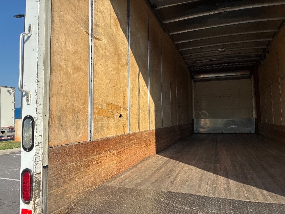 Medium Duty Box Truck-Light and Medium Duty Trucks-Freightliner-2018-M2-Greenville-SC-271,767\n\t\tmiles-$ 32,750 - Image 11
