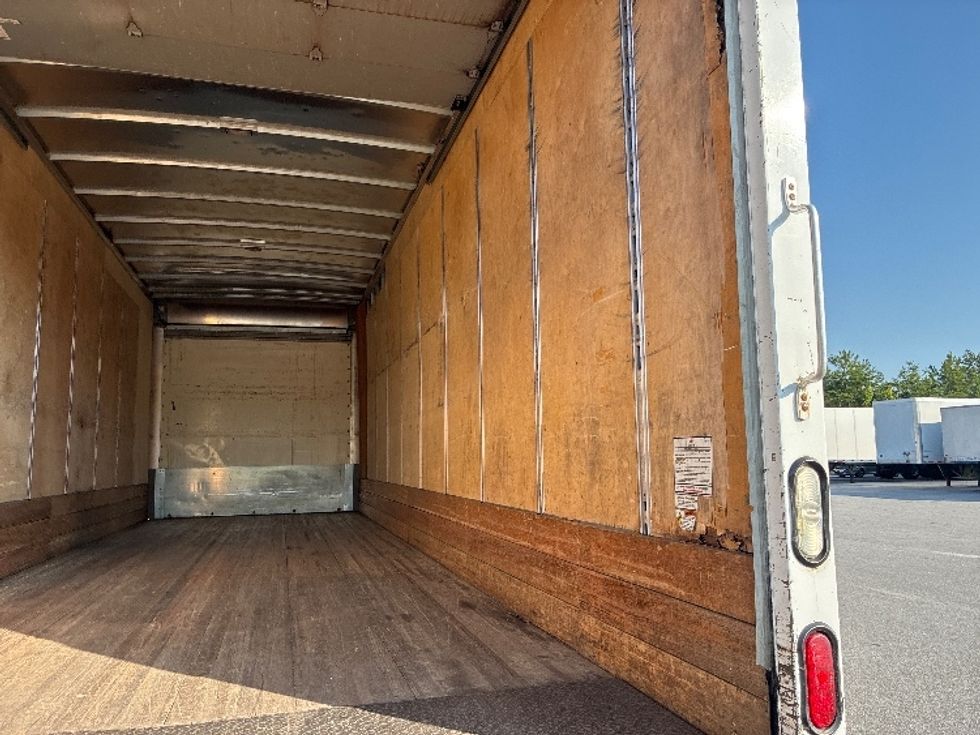 Medium Duty Box Truck-Light and Medium Duty Trucks-Freightliner-2018-M2-Greenville-SC-271,767\n\t\tmiles-$ 32,750 - Image 12