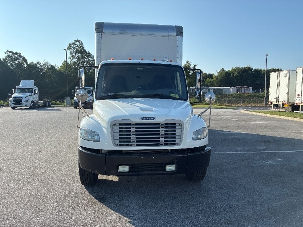 Medium Duty Box Truck-Light and Medium Duty Trucks-Freightliner-2018-M2-Greenville-SC-271,767\n\t\tmiles-$ 32,750 - Image 2