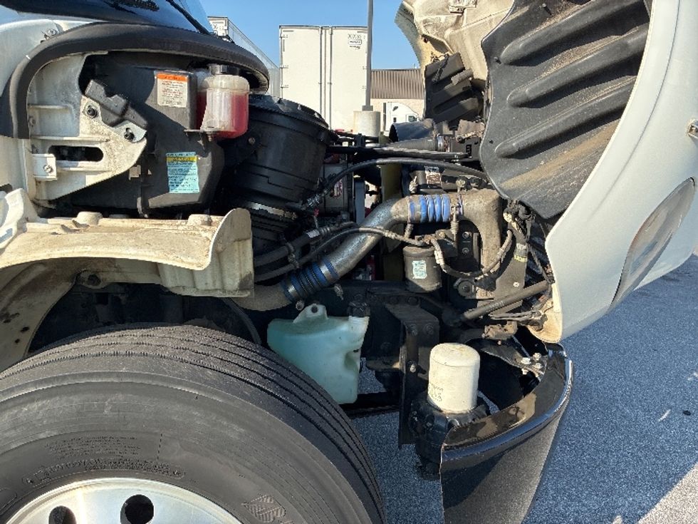 Medium Duty Box Truck-Light and Medium Duty Trucks-Freightliner-2018-M2-Greenville-SC-271,767\n\t\tmiles-$ 32,750 - Image 23