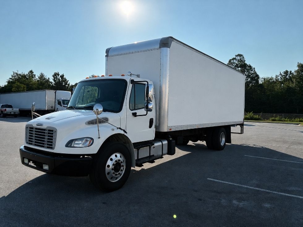 Medium Duty Box Truck-Light and Medium Duty Trucks-Freightliner-2018-M2-Greenville-SC-271,767\n\t\tmiles-$ 32,750 - Image 3