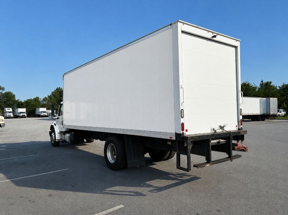 Medium Duty Box Truck-Light and Medium Duty Trucks-Freightliner-2018-M2-Greenville-SC-271,767\n\t\tmiles-$ 32,750 - Image 6