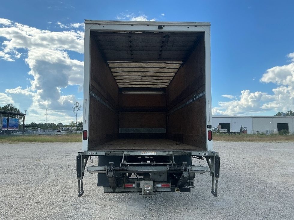Medium Duty Box Truck-Light and Medium Duty Trucks-Freightliner-2018-M2-Gulfport-MS-287,554\n\t\tmiles-$ 31,000 - Image 8
