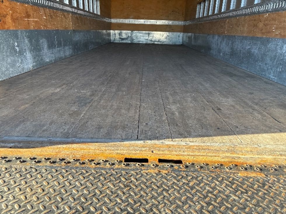 Medium Duty Box Truck-Light and Medium Duty Trucks-Freightliner-2018-M2-Hammond-LA-267,869\n\t\tmiles-$ 36,500 - Image 10