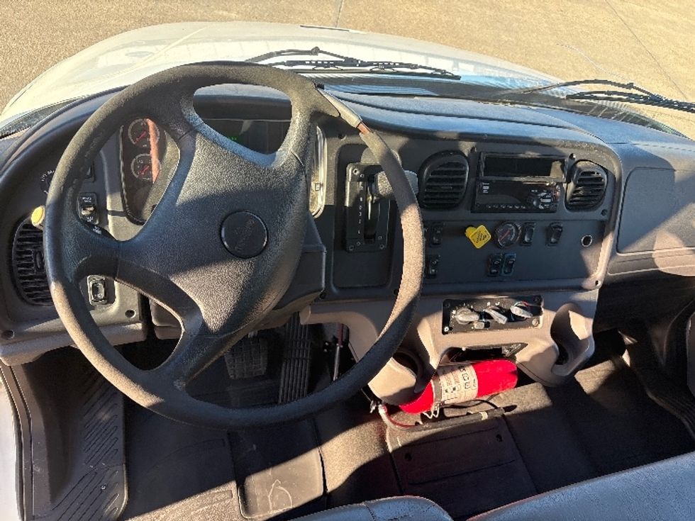 Medium Duty Box Truck-Light and Medium Duty Trucks-Freightliner-2018-M2-Hammond-LA-267,869\n\t\tmiles-$ 36,500 - Image 18