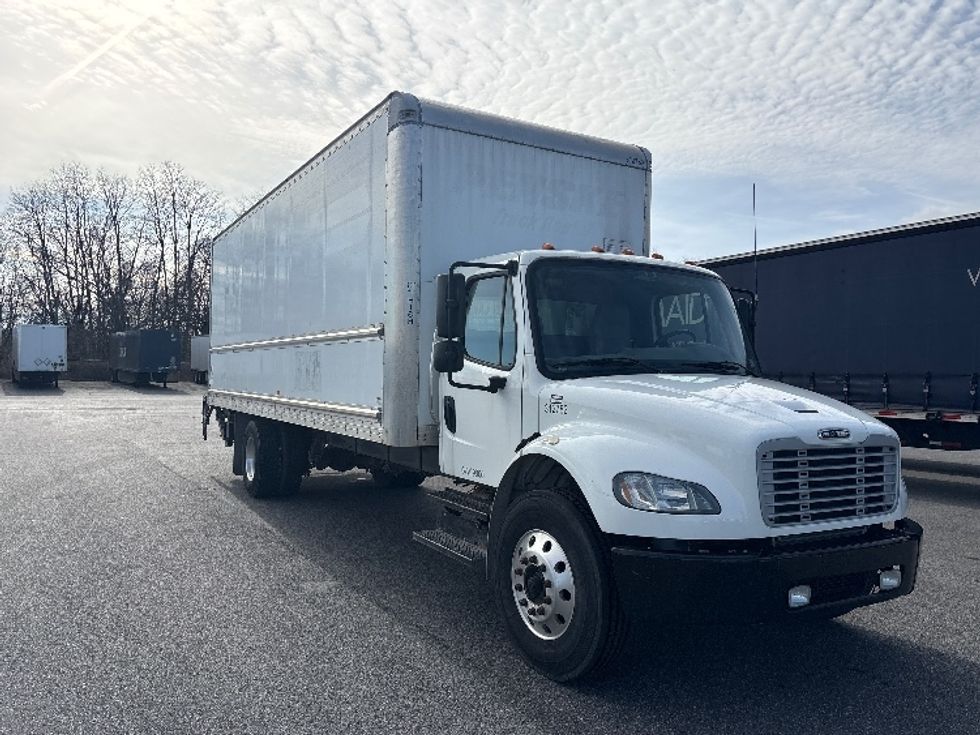 Medium Duty Box Truck-Light and Medium Duty Trucks-Freightliner-2018-M2-Harrisburg-PA-154,656\n\t\tmiles-$ 47,750 - Image 1