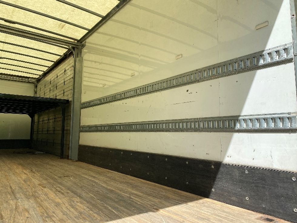 Medium Duty Box Truck-Light and Medium Duty Trucks-Freightliner-2018-M2-Harrisburg-PA-165,497\n\t\tmiles-$ 43,500 - Image 12