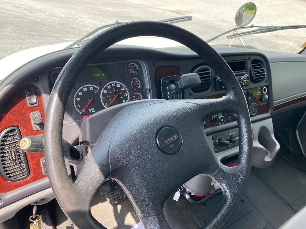 Medium Duty Box Truck-Light and Medium Duty Trucks-Freightliner-2018-M2-Harrisburg-PA-165,497\n\t\tmiles-$ 43,500 - Image 17