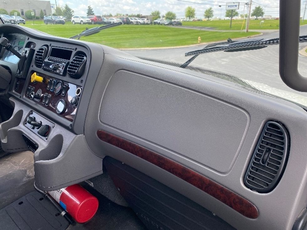 Medium Duty Box Truck-Light and Medium Duty Trucks-Freightliner-2018-M2-Harrisburg-PA-165,497\n\t\tmiles-$ 43,500 - Image 21