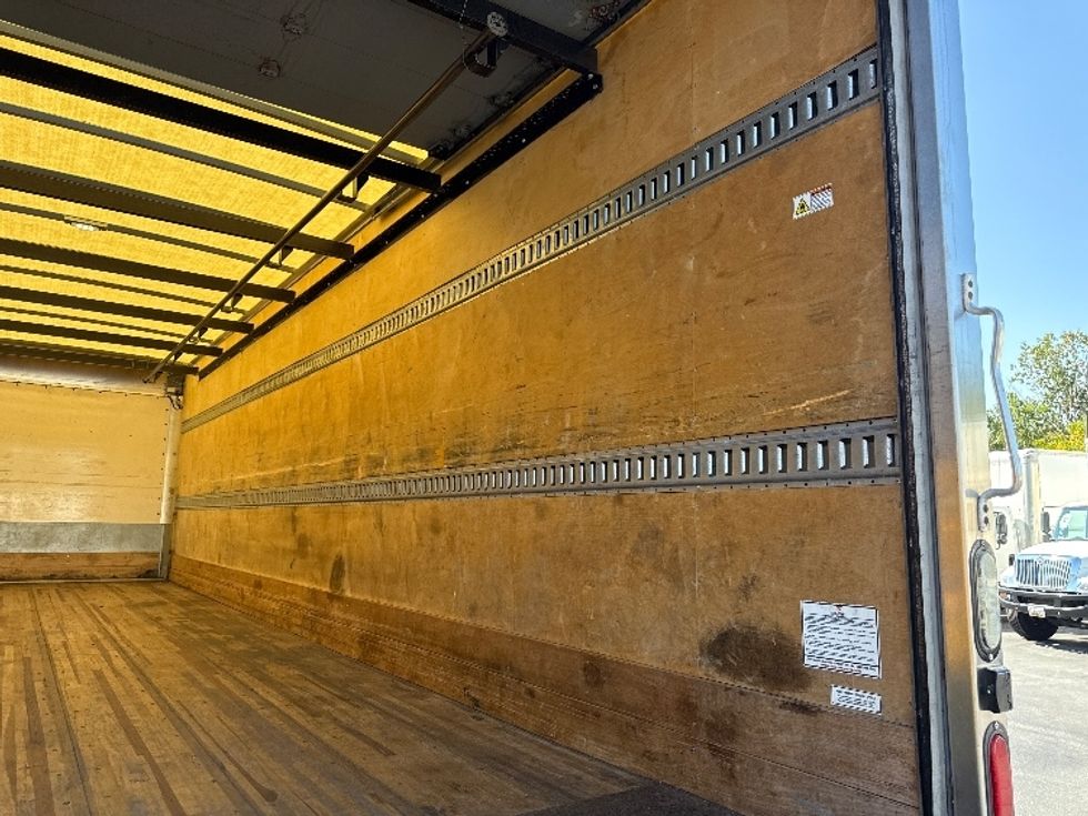 Medium Duty Box Truck-Light and Medium Duty Trucks-Freightliner-2018-M2-Harrisburg-PA-237,327\n\t\tmiles-$ 38,250 - Image 12